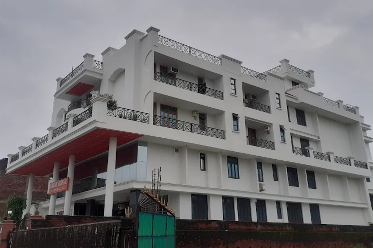 Ram Rati Hospital